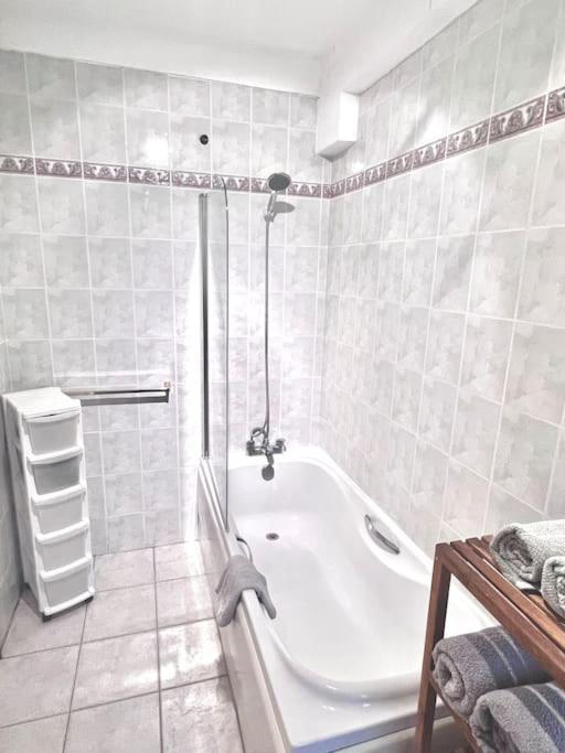 King-Sized Studio, 6Th Floor + Lift, Regent'S Park London Exterior foto
